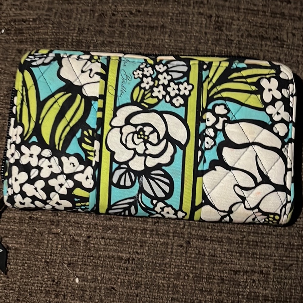 Vera Bradley accordion wallet